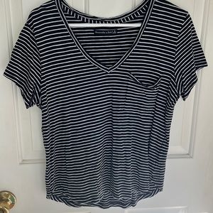 Abercrombie & Fitch Stripe V-neck Top. Size Small. Like New.